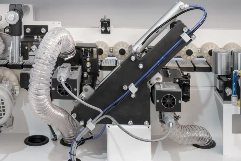 lange-kantenanleimmaschine_b72_kf_fraesaggregat-2000x1334-1